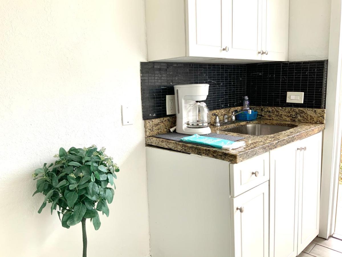 Adorable Private Apartments In The Heart Of Miami! Экстерьер фото