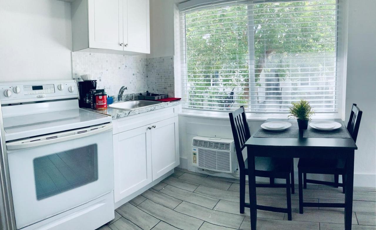 Adorable Private Apartments In The Heart Of Miami! Экстерьер фото